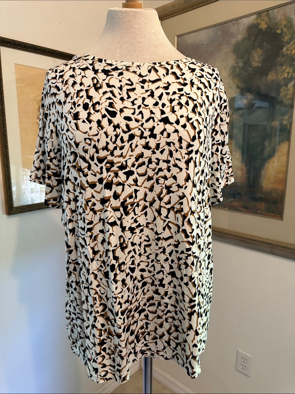 NINE WEST Soft Spun Short Sleeve Cream/Black/Camel Pattern Top XXL - Picture 5 of 11